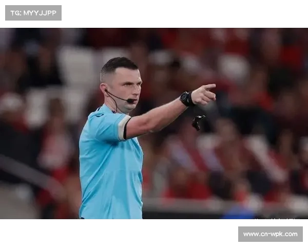 英超裁判收入曝光 主裁年薪突破二十万英镑